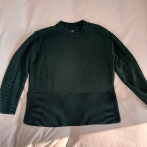 GAP Women's Dark Green Crew Neck Sweater